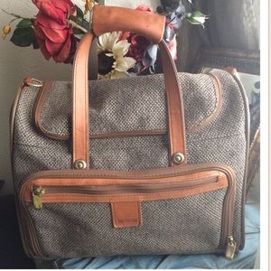 🎉🎉HP🎉🎉Hartmann Carryon Travel Luggage Bag